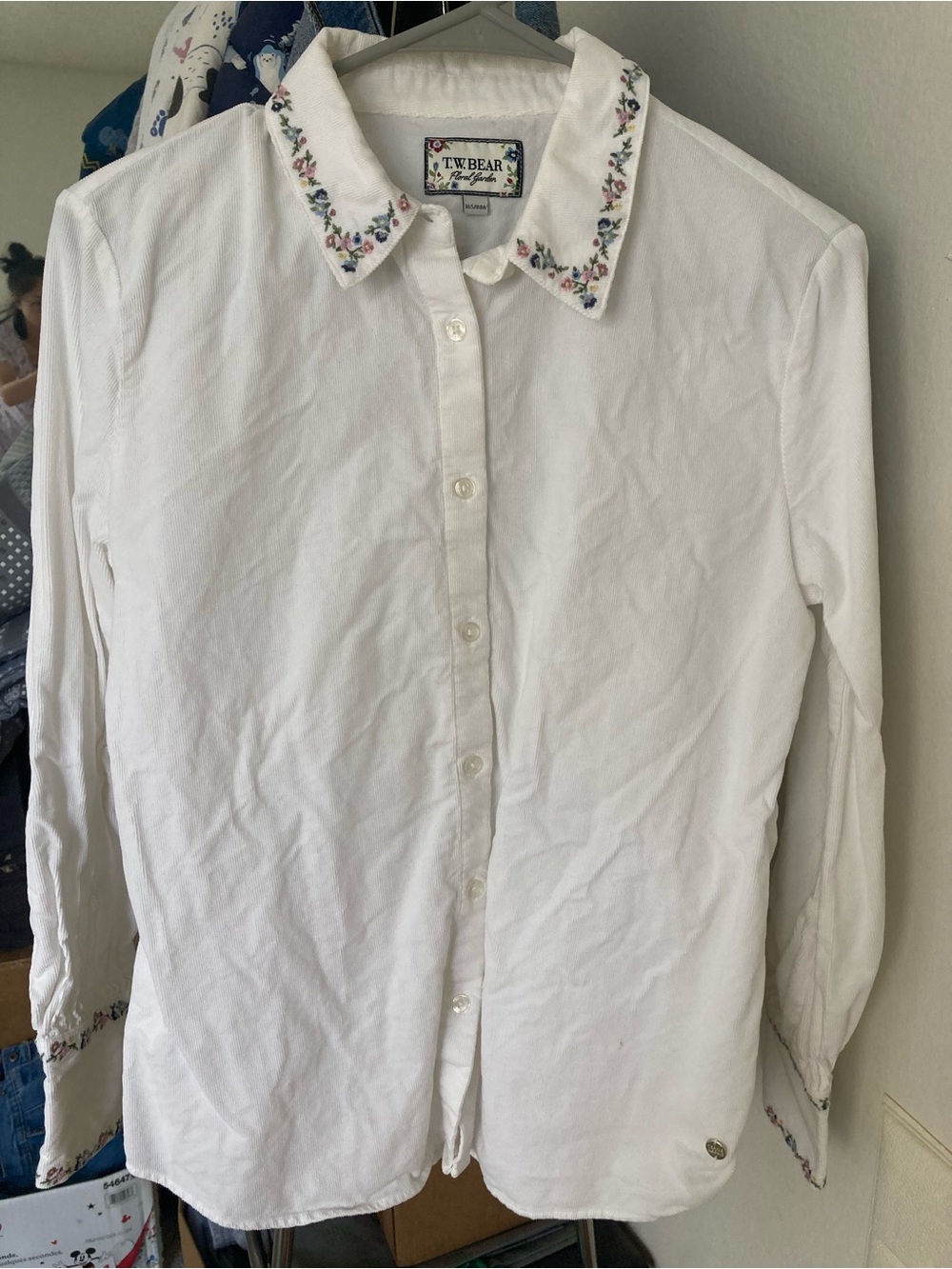 White Button-Down Shirt with Floral Embroidered Collar